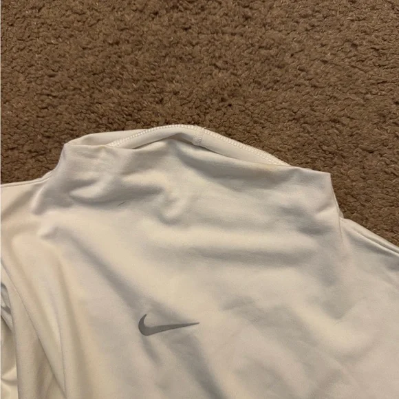 Nike Women's White Long Sleeve Crop Top dri-fit large - Picture 5 of 6